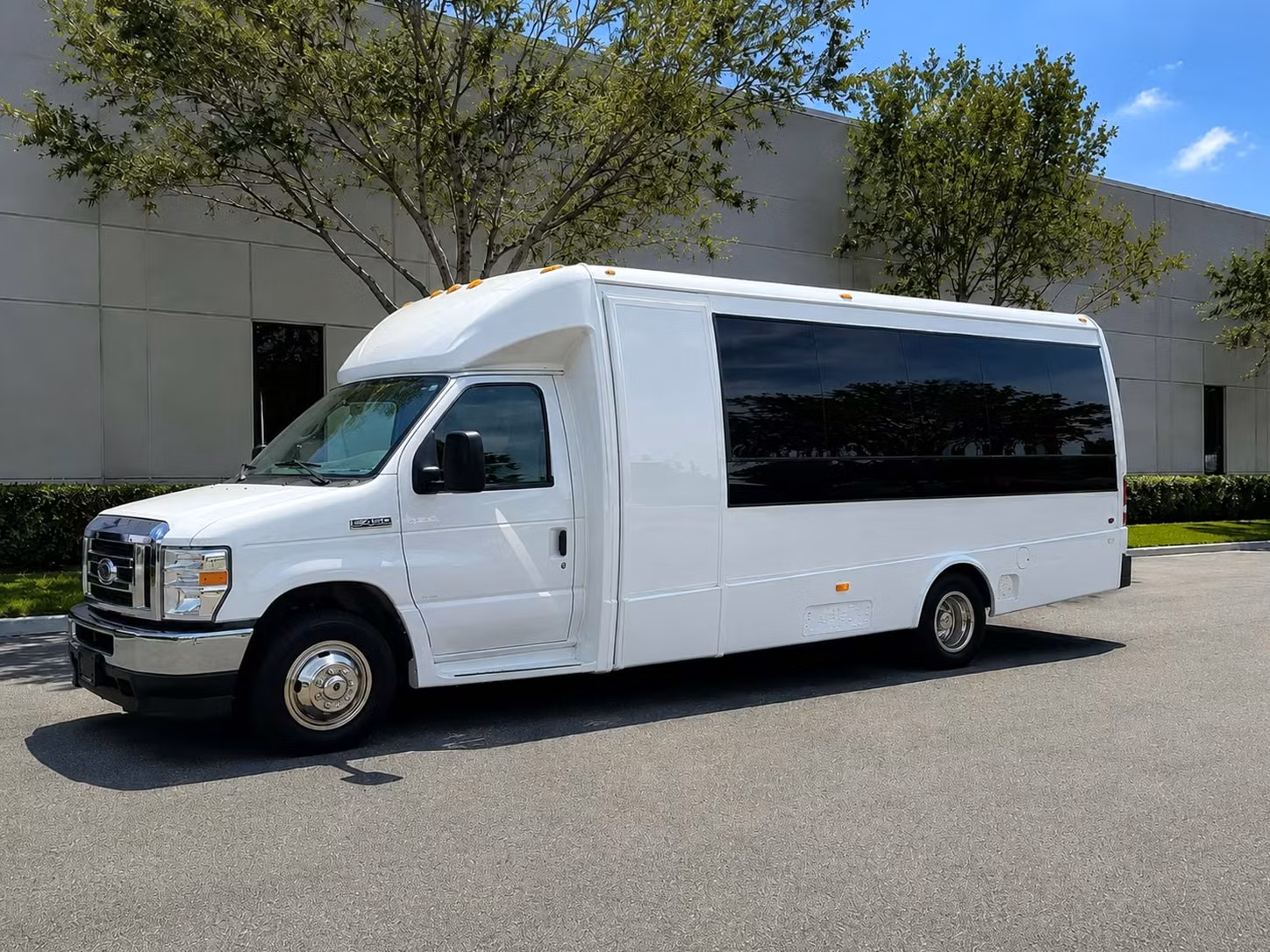 18 passenger minibus